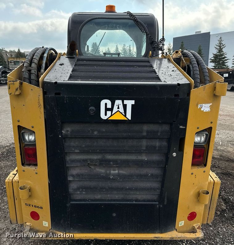 image for item MQ9370 2019 Caterpillar 246D  skid steer loader