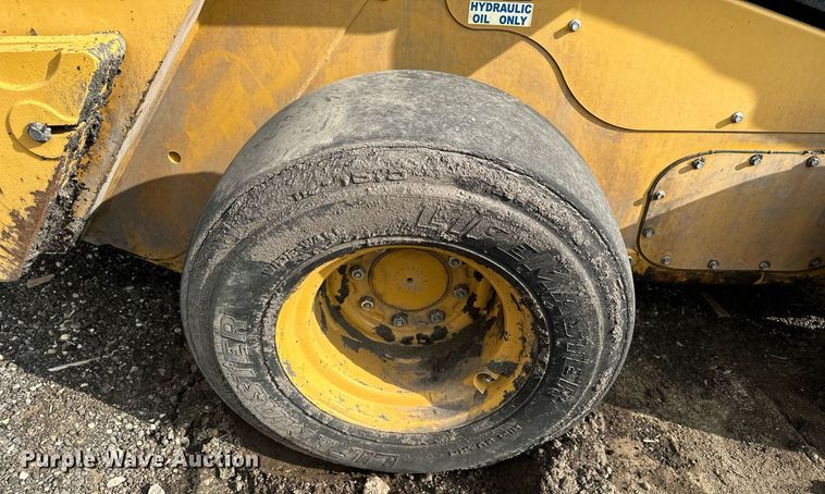 image for item MQ9370 2019 Caterpillar 246D  skid steer loader