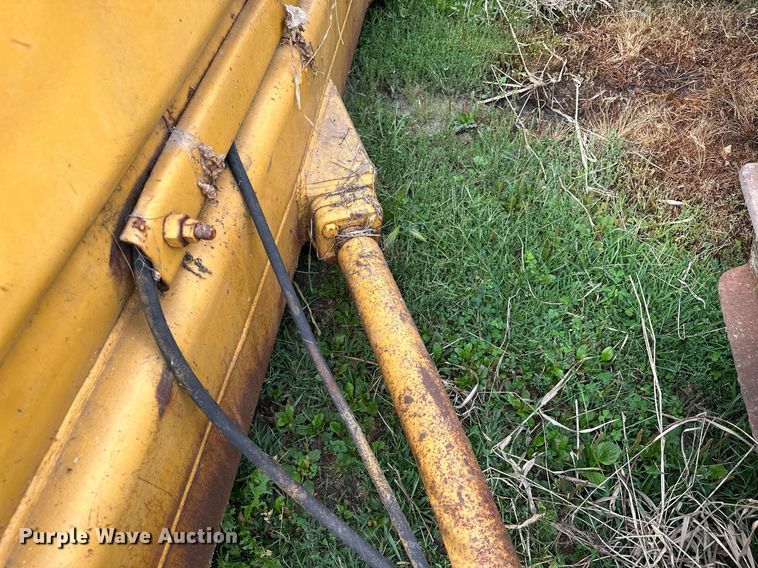 image for item MQ9376 1978 Caterpillar D6D  dozer