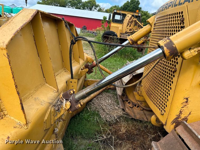 image for item MQ9376 1978 Caterpillar D6D  dozer