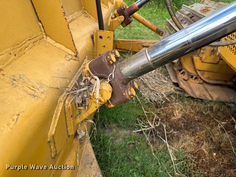 image for item MQ9376 1978 Caterpillar D6D  dozer