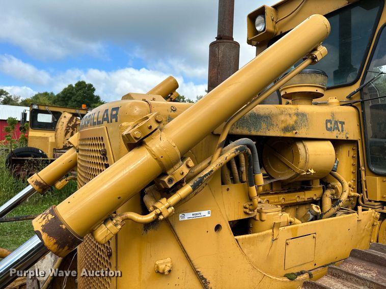 image for item MQ9376 1978 Caterpillar D6D  dozer