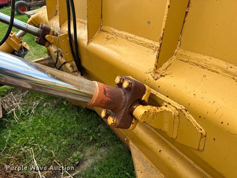 image for item MQ9376 1978 Caterpillar D6D  dozer