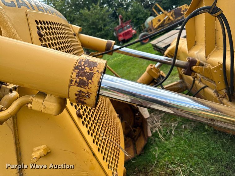 image for item MQ9376 1978 Caterpillar D6D  dozer