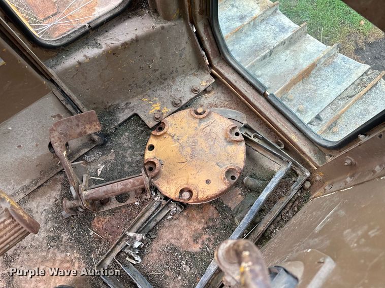 image for item MQ9376 1978 Caterpillar D6D  dozer