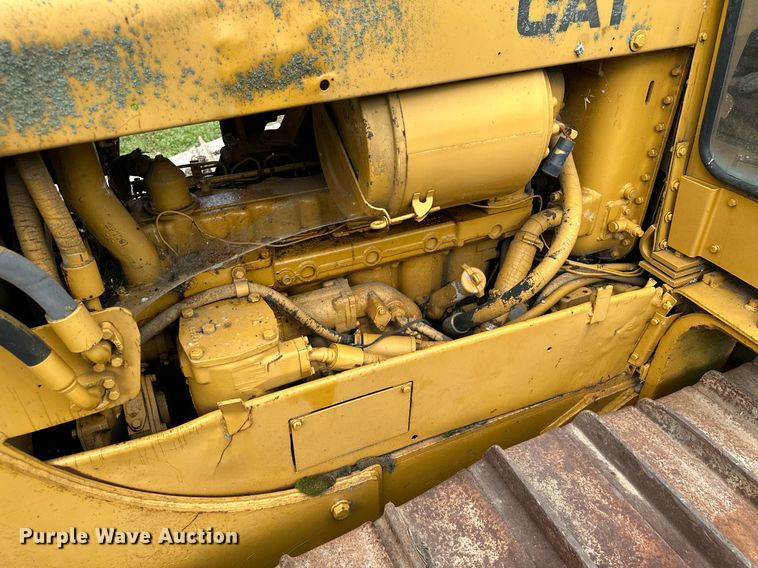 image for item MQ9376 1978 Caterpillar D6D  dozer