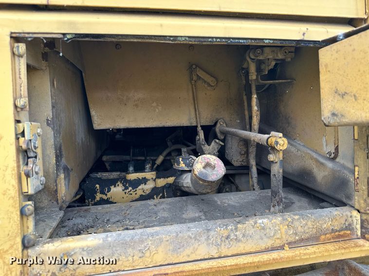 image for item MQ9376 1978 Caterpillar D6D  dozer