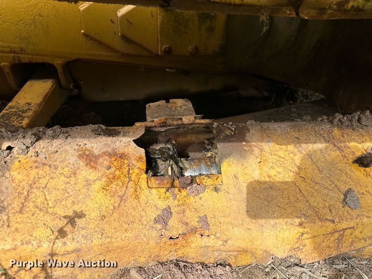 image for item MQ9376 1978 Caterpillar D6D  dozer