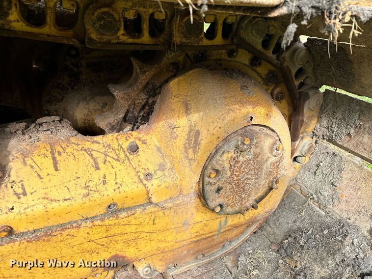 image for item MQ9376 1978 Caterpillar D6D  dozer