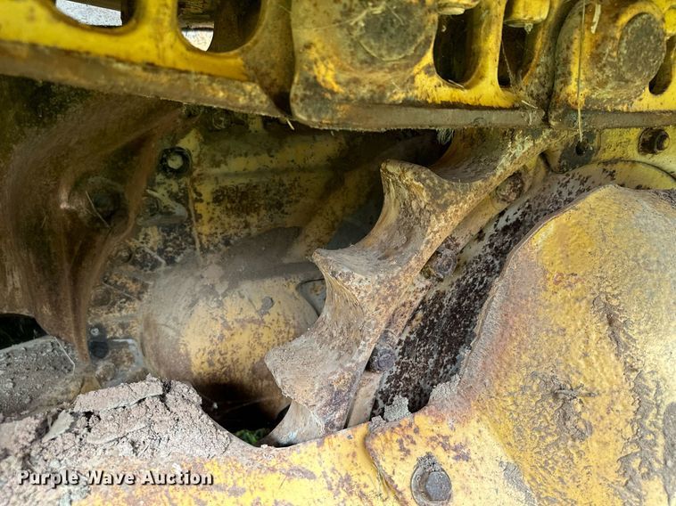 image for item MQ9376 1978 Caterpillar D6D  dozer