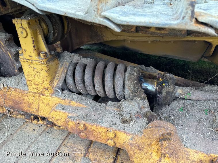 image for item MQ9376 1978 Caterpillar D6D  dozer