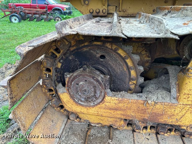 image for item MQ9376 1978 Caterpillar D6D  dozer