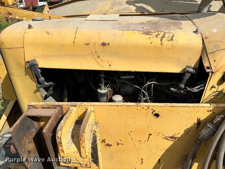 image for item MQ9377 Wasau 86-124SC-A  snow blower