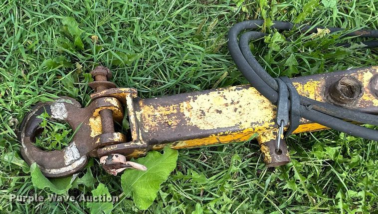 image for item MQ9378 Midland Manufacturing M86  scraper