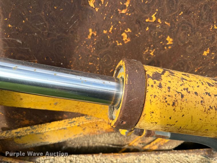 image for item MQ9378 Midland Manufacturing M86  scraper