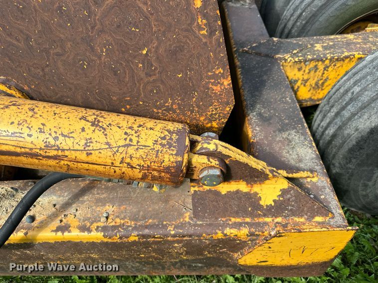 image for item MQ9378 Midland Manufacturing M86  scraper