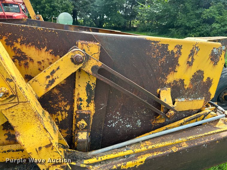 image for item MQ9378 Midland Manufacturing M86  scraper