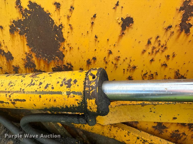 image for item MQ9378 Midland Manufacturing M86  scraper