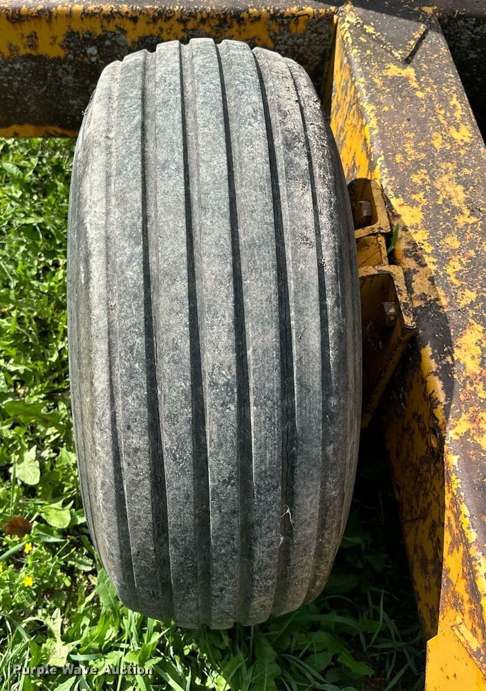 image for item MQ9378 Midland Manufacturing M86  scraper