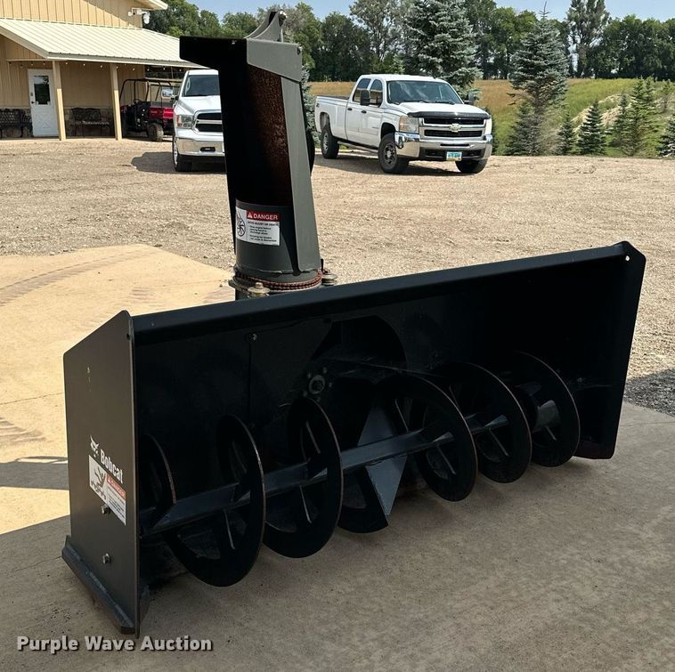 image for item MQ9382 2014 Bobcat SB240X 72  skid steer snow blower