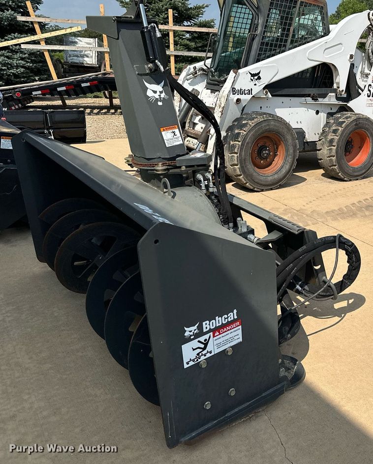 image for item MQ9382 2014 Bobcat SB240X 72  skid steer snow blower
