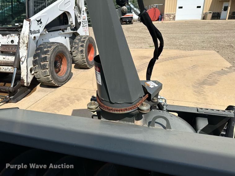 image for item MQ9382 2014 Bobcat SB240X 72  skid steer snow blower