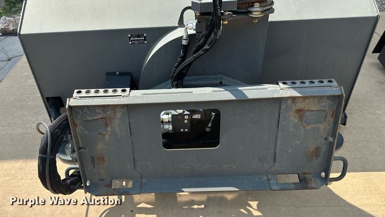 image for item MQ9382 2014 Bobcat SB240X 72  skid steer snow blower