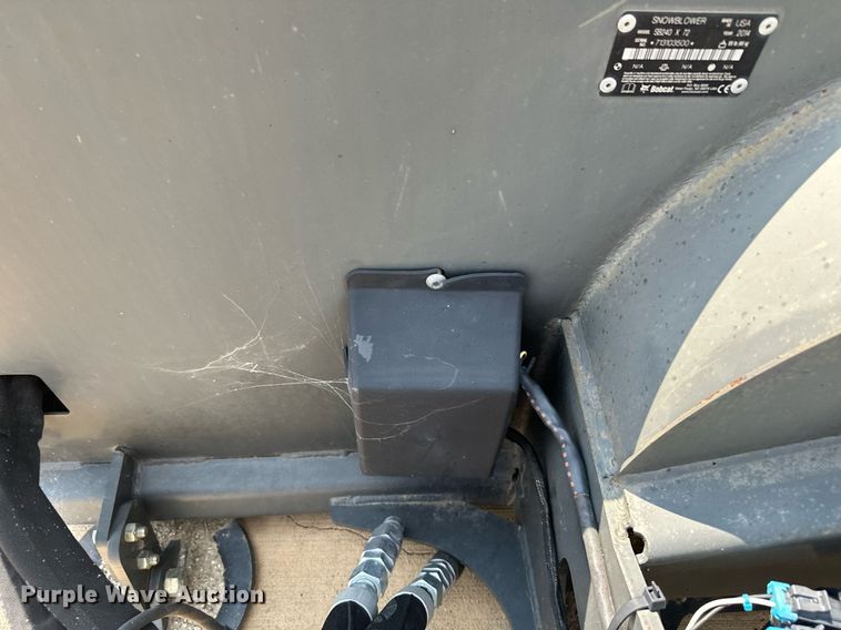 image for item MQ9382 2014 Bobcat SB240X 72  skid steer snow blower