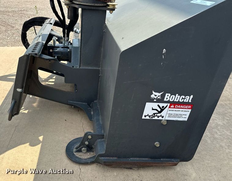 image for item MQ9382 2014 Bobcat SB240X 72  skid steer snow blower