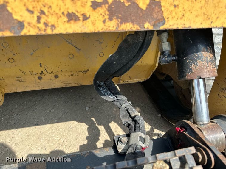 image for item MQ9387 2020 Caterpillar 299D3  tracked skid steer loader