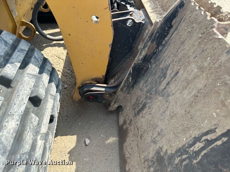 image for item MQ9387 2020 Caterpillar 299D3  tracked skid steer loader