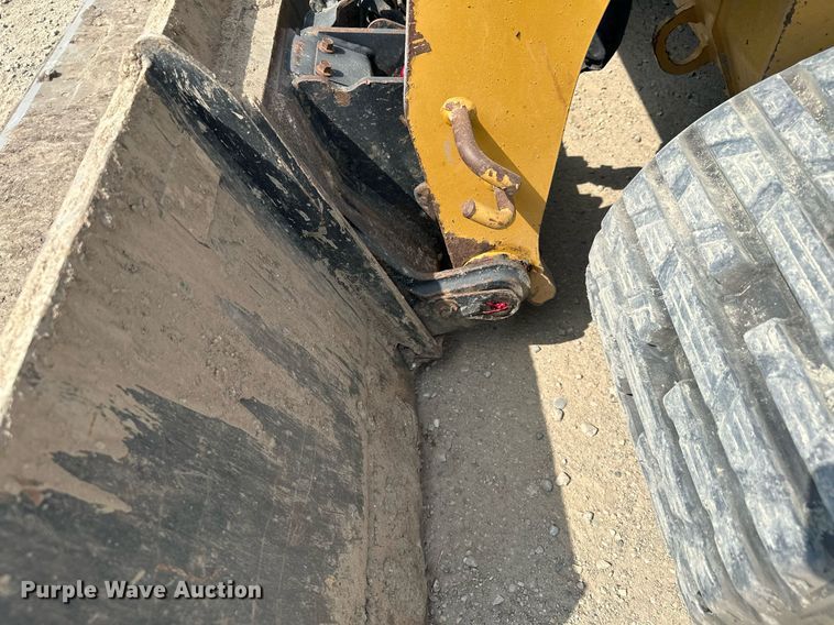 image for item MQ9387 2020 Caterpillar 299D3  tracked skid steer loader