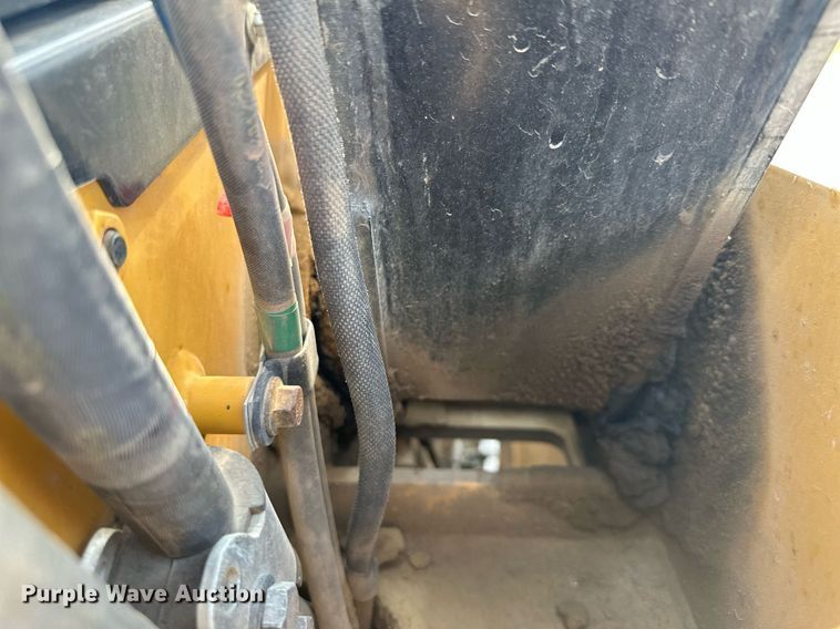 image for item MQ9387 2020 Caterpillar 299D3  tracked skid steer loader