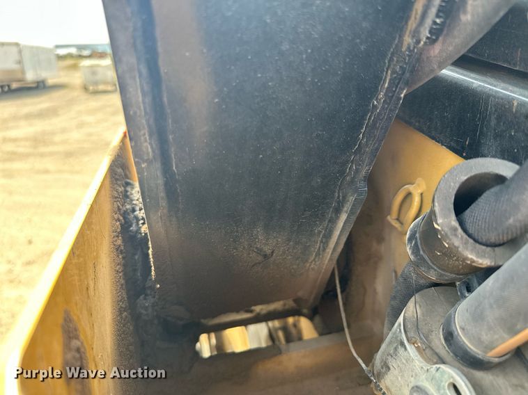 image for item MQ9387 2020 Caterpillar 299D3  tracked skid steer loader