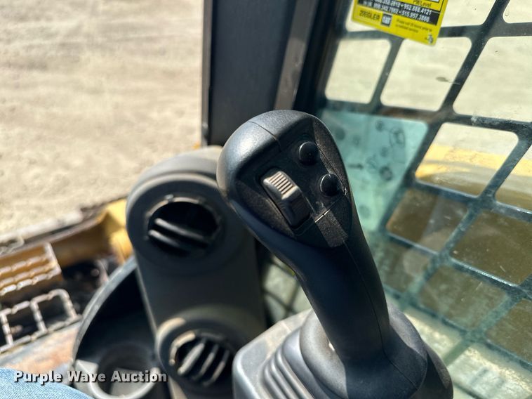 image for item MQ9387 2020 Caterpillar 299D3  tracked skid steer loader