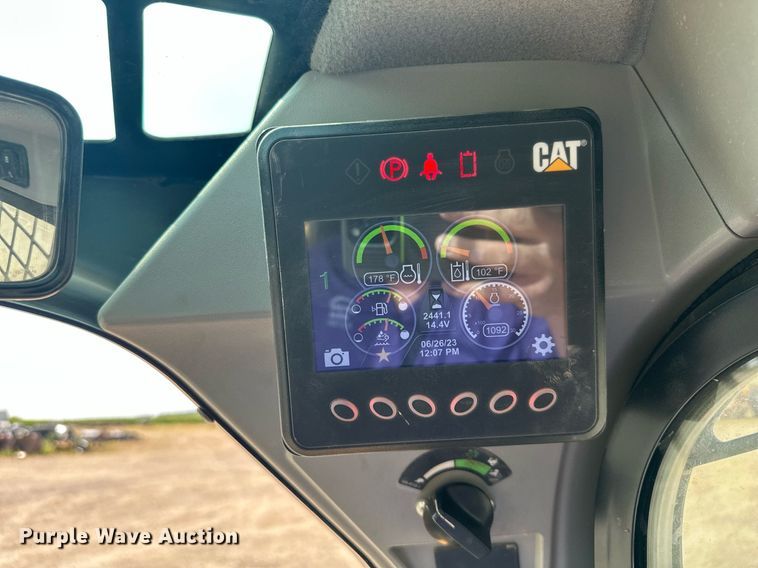 image for item MQ9387 2020 Caterpillar 299D3  tracked skid steer loader