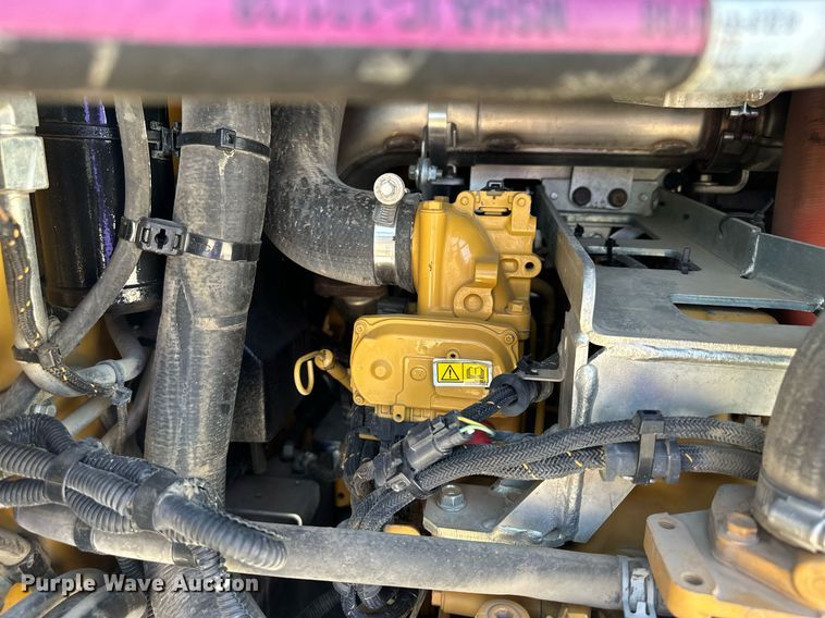 image for item MQ9387 2020 Caterpillar 299D3  tracked skid steer loader