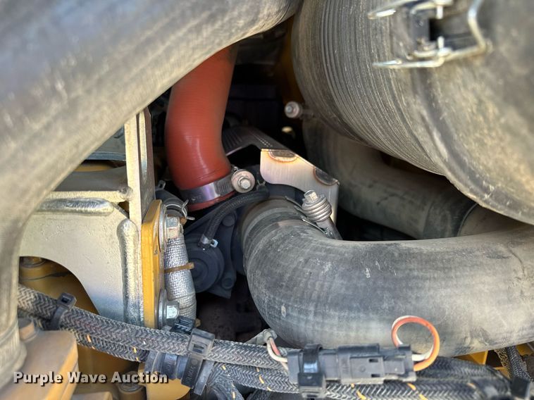 image for item MQ9387 2020 Caterpillar 299D3  tracked skid steer loader