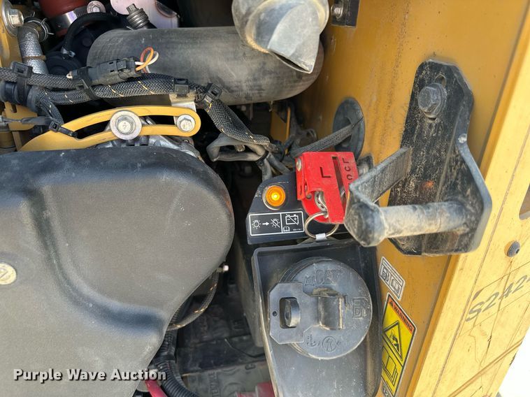 image for item MQ9387 2020 Caterpillar 299D3  tracked skid steer loader