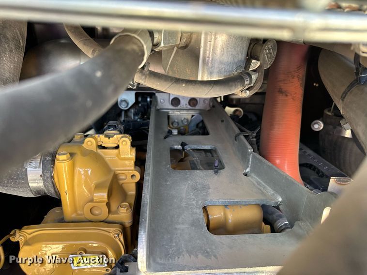 image for item MQ9387 2020 Caterpillar 299D3  tracked skid steer loader