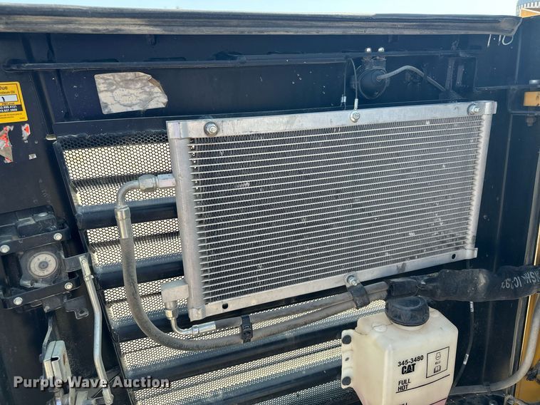 image for item MQ9387 2020 Caterpillar 299D3  tracked skid steer loader