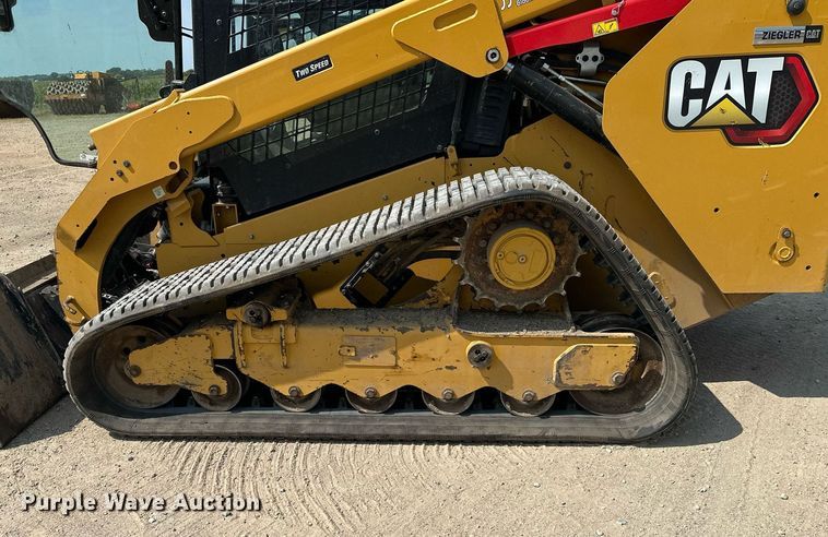 image for item MQ9387 2020 Caterpillar 299D3  tracked skid steer loader