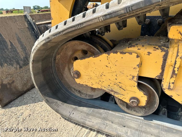 image for item MQ9387 2020 Caterpillar 299D3  tracked skid steer loader