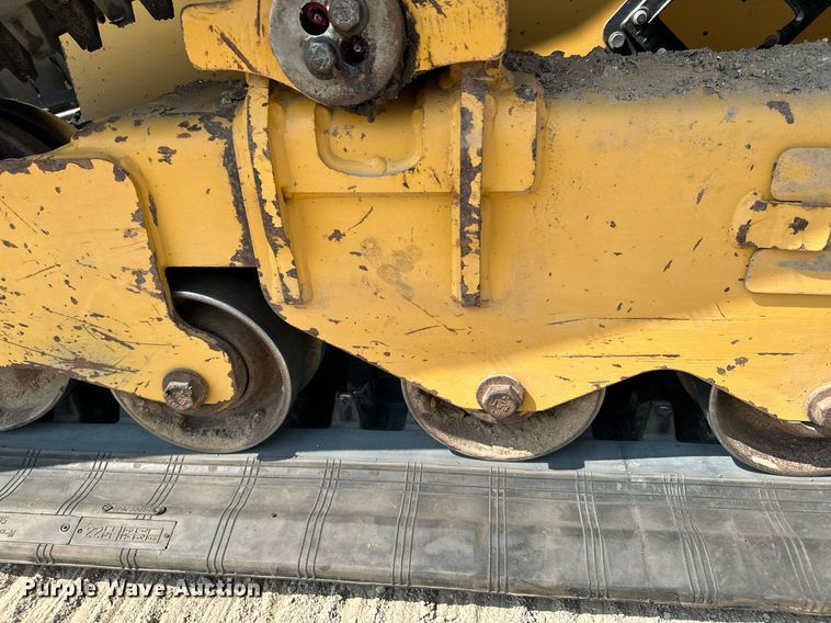 image for item MQ9387 2020 Caterpillar 299D3  tracked skid steer loader