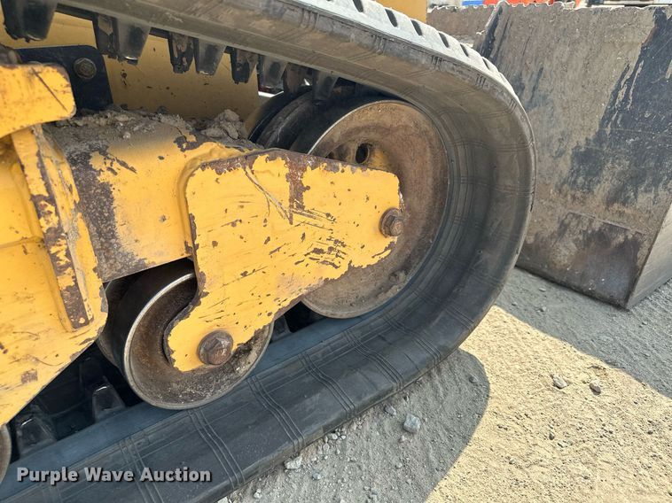 image for item MQ9387 2020 Caterpillar 299D3  tracked skid steer loader