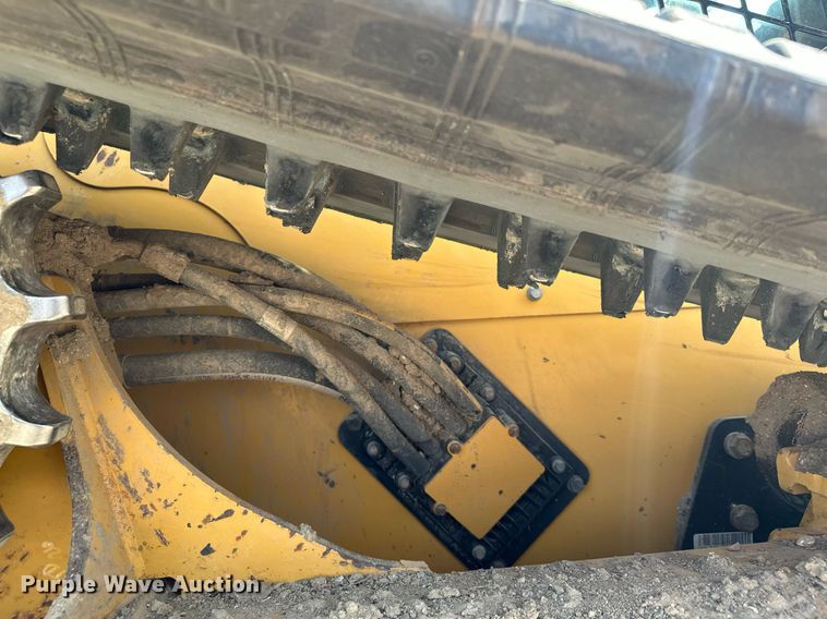 image for item MQ9387 2020 Caterpillar 299D3  tracked skid steer loader