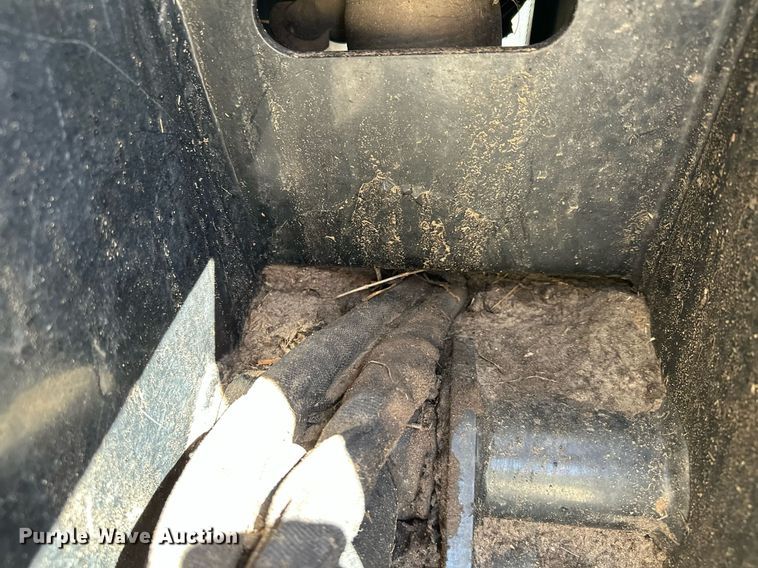 image for item MQ9388 2015 Terex PT-110  tracked skid steer loader