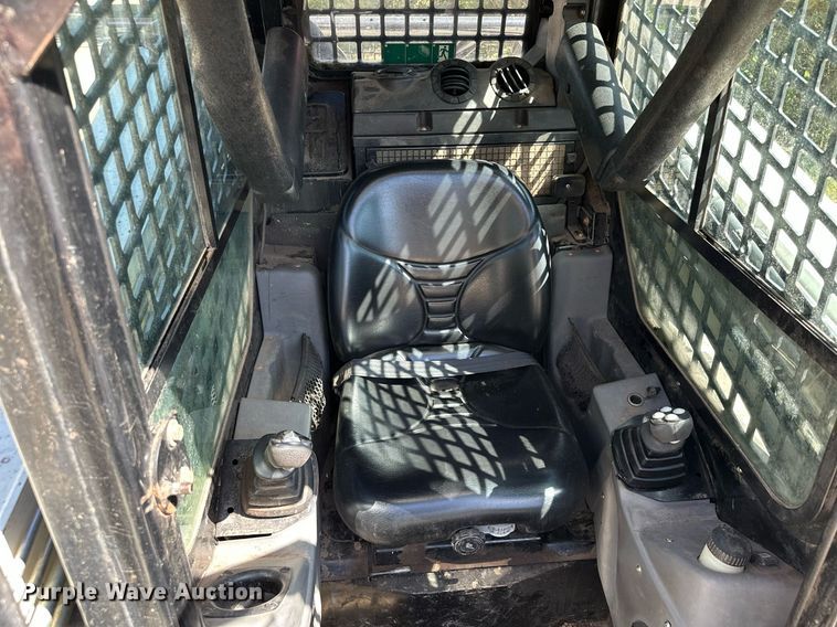 image for item MQ9388 2015 Terex PT-110  tracked skid steer loader