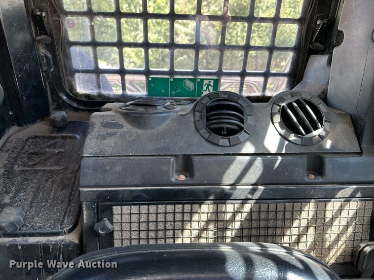 image for item MQ9388 2015 Terex PT-110  tracked skid steer loader