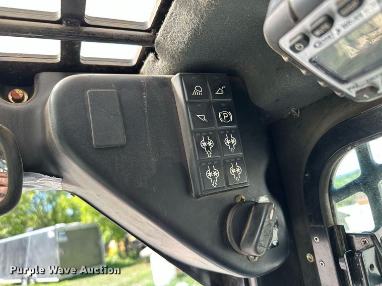 image for item MQ9388 2015 Terex PT-110  tracked skid steer loader